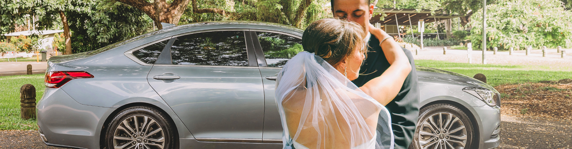 Out'n'back Limos Bridal Car for Weddings