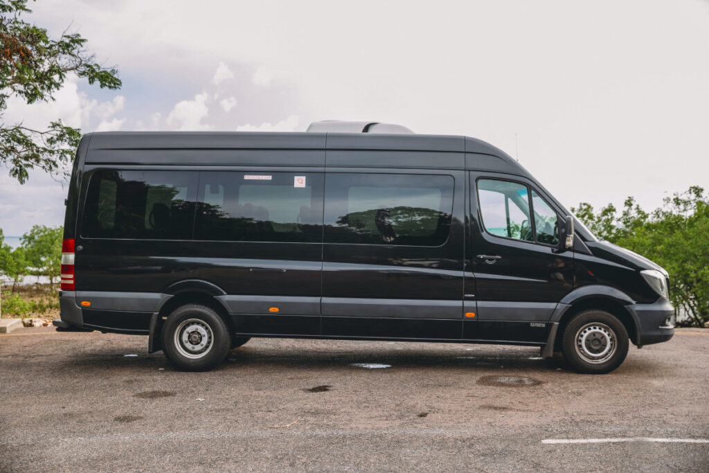 Out'n'back Limos Mercedes Benz Sprinter